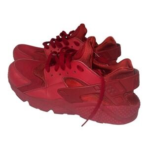Nike Huarache Run Triple Red‎ Sneakers Athletic Shoes